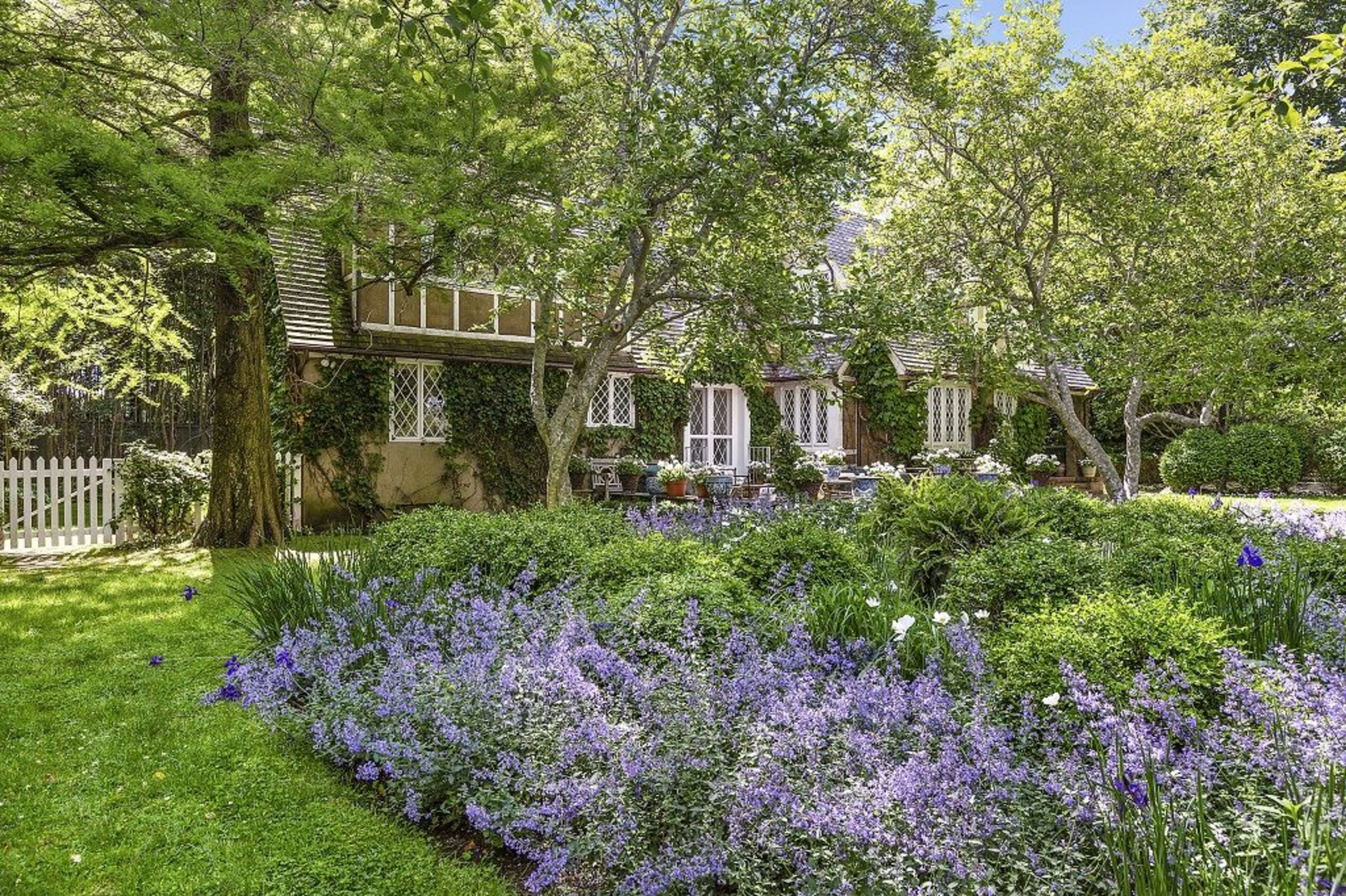 117 Lily Pond Lane in East Hampton Out East