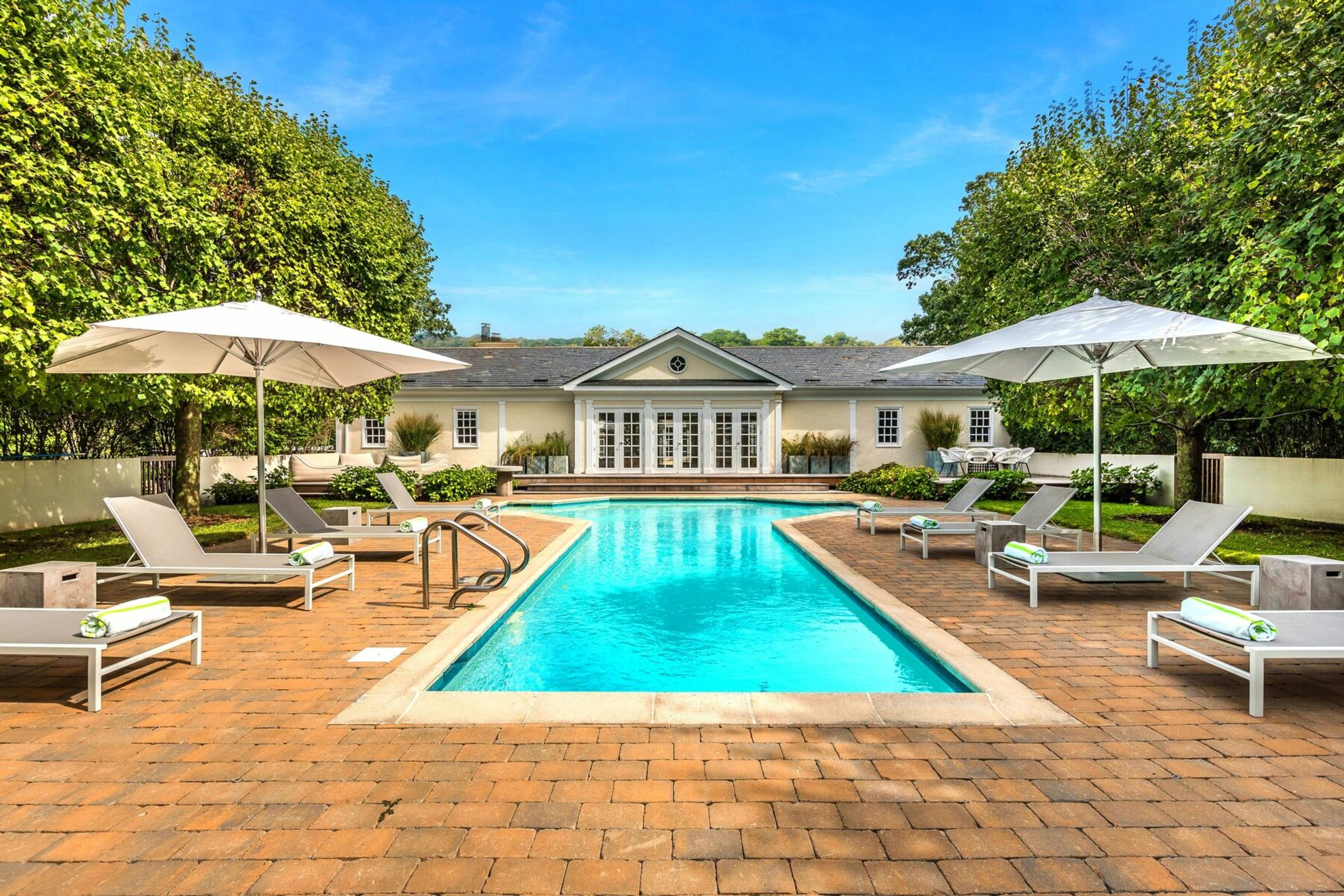 30 Wainscott Stone Hwy in Wainscott Out East